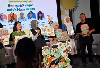 Buibu Baca Buku (BBB) terus berupaya meningkatkan kepedulian terhadap isu iklim dan lingkungan melalui program Climate Literacy for Mothers atau Literasi Iklim untuk Ibu.