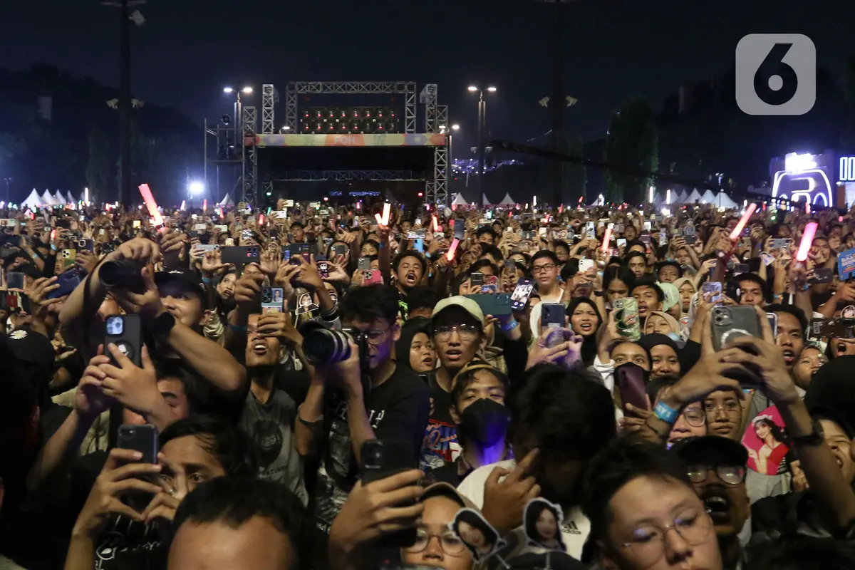 JKT48 Hentak Panggung KapanLagi Buka Bareng BRI Festival 2024