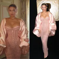 Kylie Jenner Kenakan Dress Korset Pink di Paris Fashion Week. [@kyliejenner]