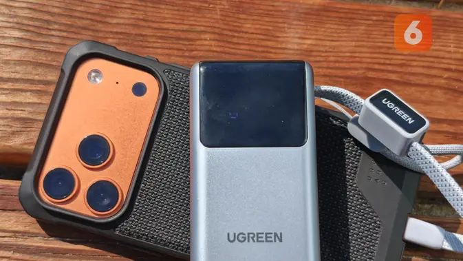 Layar UGreen Nexode Pro 10.000mAh 55W tidak terlihat saat di luar ruangan dan di bawah matahari langsung. (Liputan6.com/ Yuslianson)