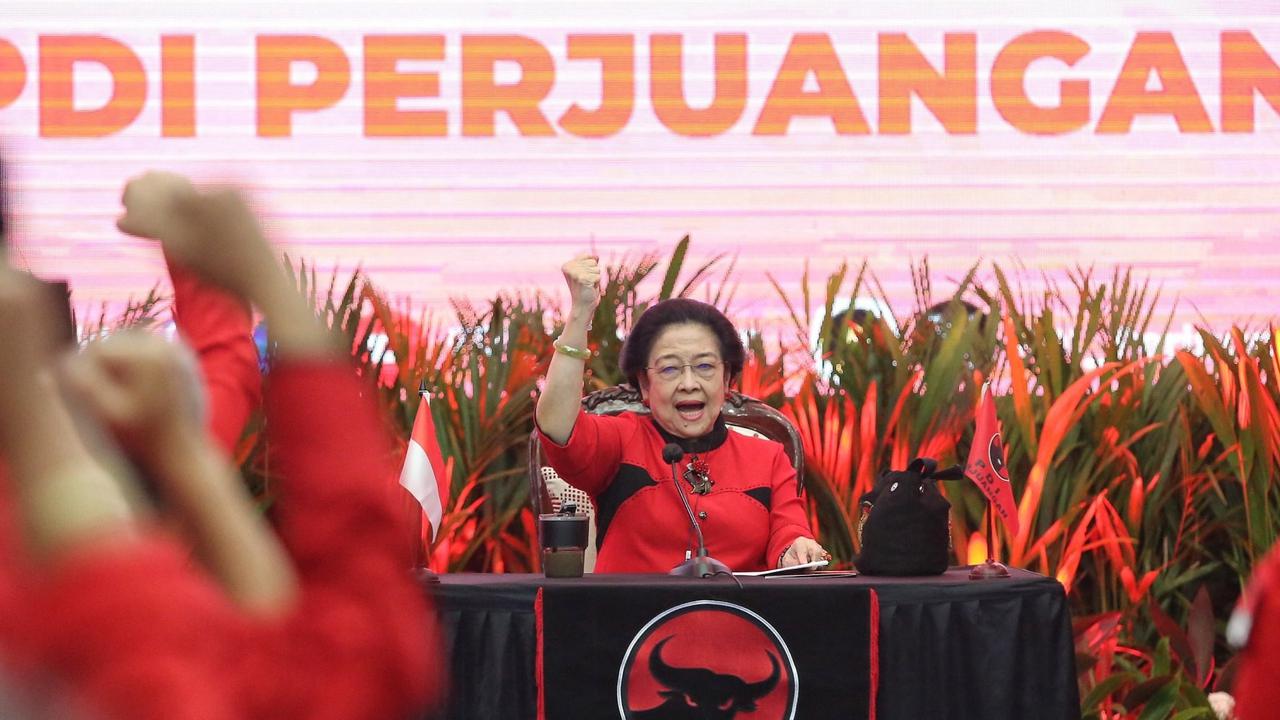 Megawati Cecar Airin Kalau Tak Tahu Jumlah Anak Yatim di Banten, Mending Out!