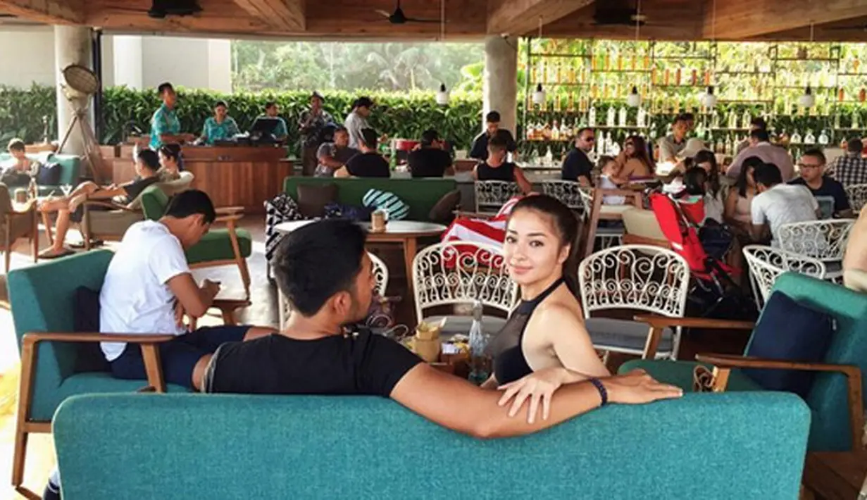 Seperti diketahui, setelah hubungannya dengan pesepakbola Diego Michiels kandas, Nikita menjalin kisah asmara dengan Tutde. Kemesraan pasangan ini sering dibagikan melalui akun Instagram keduanya. (Instagram/nikitawillyofficial94)