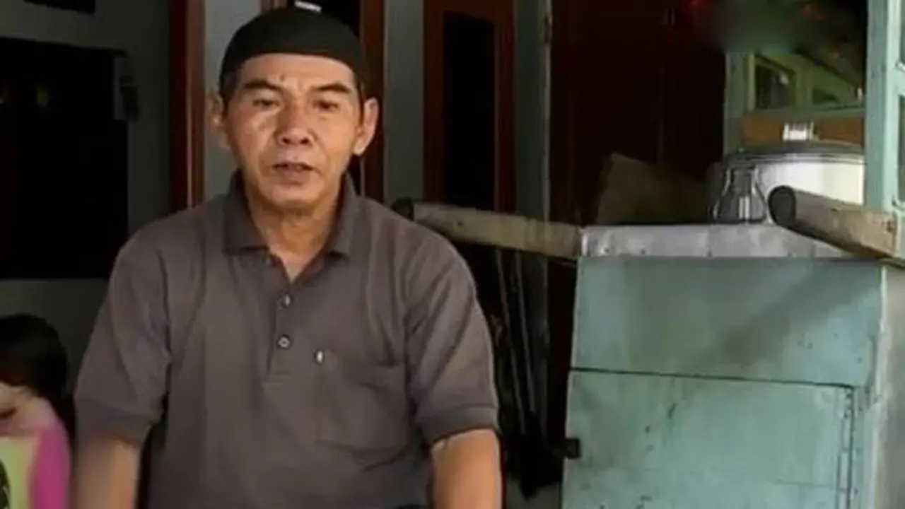 Pantang Menyerah: Kisah Tangguh Penjual Bubur Tunanetra