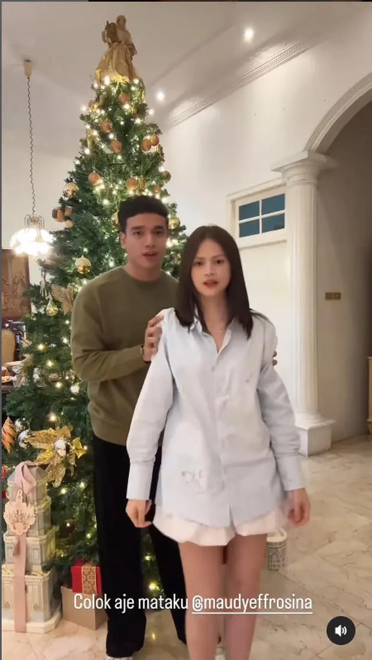 6 Potret Artis Bareng Pacar di Momen Natal 2024, Lyodra -- Randy Martin Makin Lengket