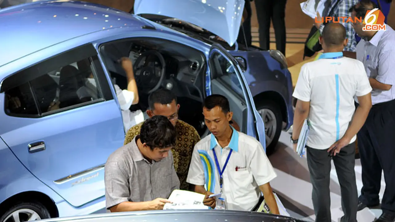 pengunjung-iims-sepi-130929b.jpg