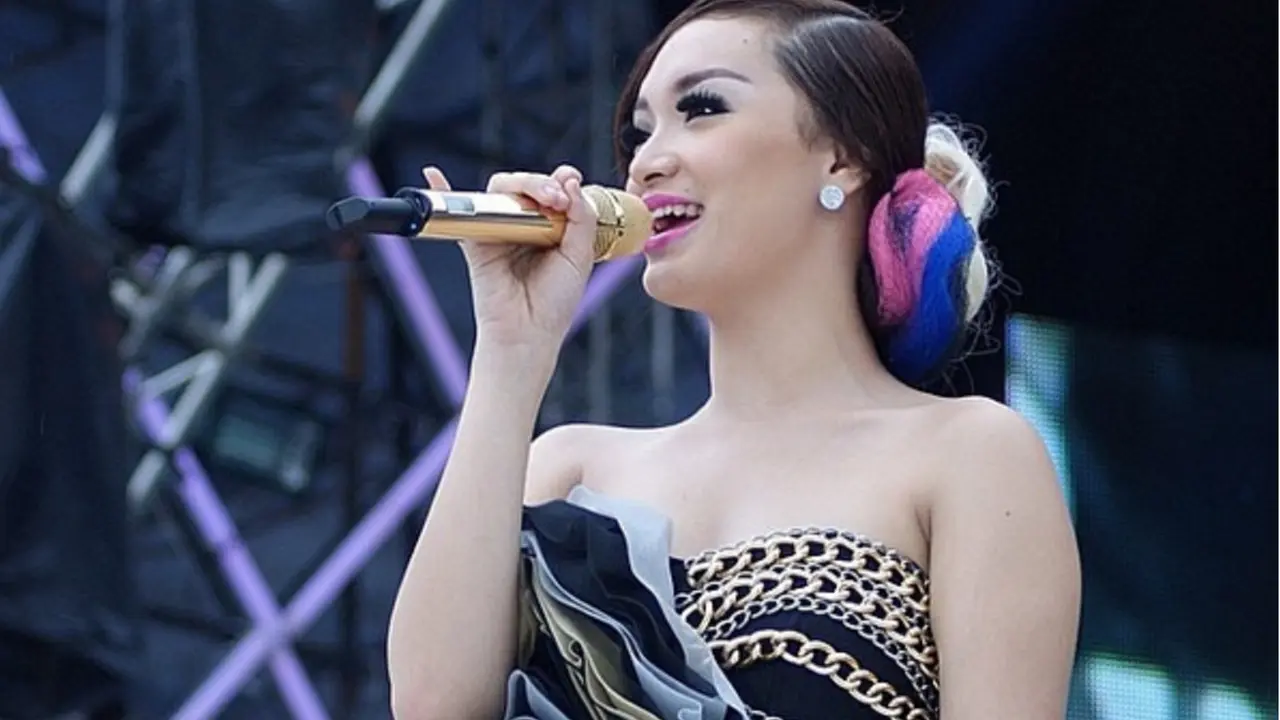 Hina Lambang Negara, Zaskia Gotik Jadi Cibiran Netizen