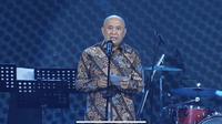 Menteri Koperasi dan UKM Teten Masduki membuka pameran UMKM yang mengangkat tema Cerita Nusantara dari Indonesia untuk Dunia, di Istora Senayan, Jakarta. (Tira/Liputan6.com)