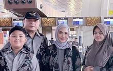 Potret Amora Anak Krisdayanti Berhijab saat Berangkat Umrah, Cantik Banget Bikin Pangling