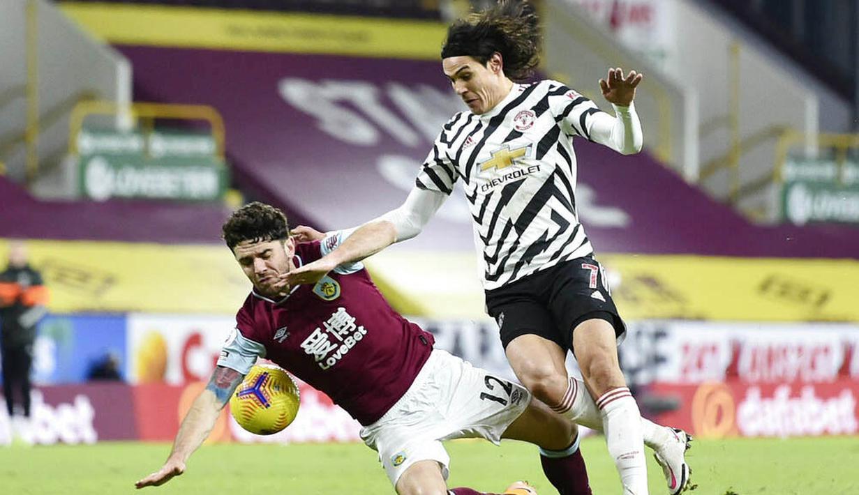 Dengan total 15 gol dan 5 assist membuat Edinson Cavani menjadi pemain bernomor punggung tujuh tersukses di Manchester United sejak era Cristiano Ronaldo. (Peter Powell/Pool via AP)