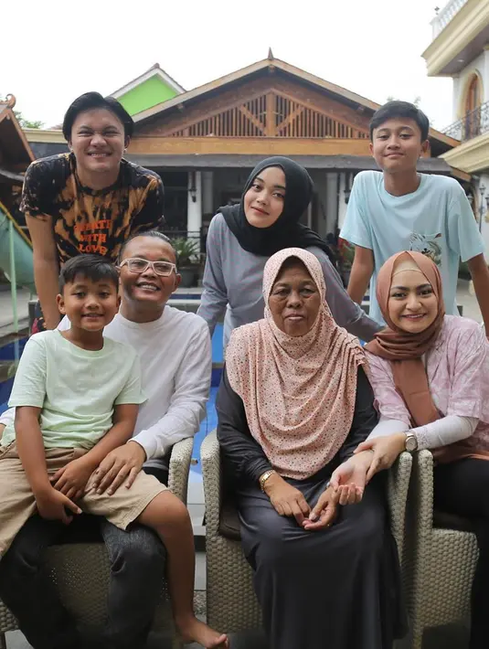 Nathalie Holscher (Instagram/ferdinan_sule)