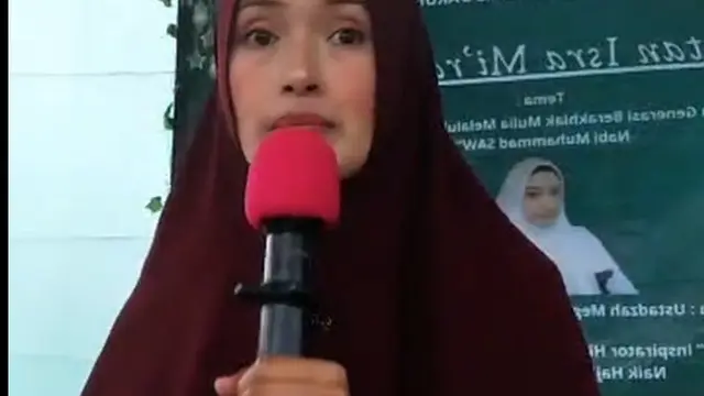 Mantap Berhijrah, Artis Ini Pilih Mundur dari Dunia Hiburan