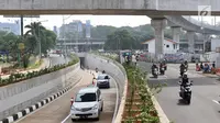 Kondisi arus lalu lintas di sekitar underpass Kartini di kawasan Lebak Bulus, Jakarta Selatan, Jumat (23/2). Underpass Kartini, Lebak Bulus, Jakarta Selatan, telah dibuka untuk dilakukan uji coba pada Selasa (20/2/2018). (Liputan6.com/Immanuel Antonius)