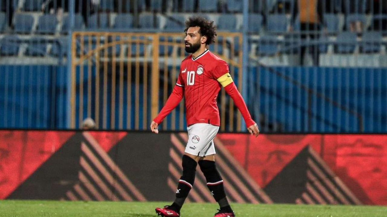 Bila dikomparasikan, harga Salah akan setara dengan 8 Stadion Gelora Bandung Lautan Api yang diperkirakan membutuhkan anggaran pembangunan dengan menyentuh angka Rp545 miliar.