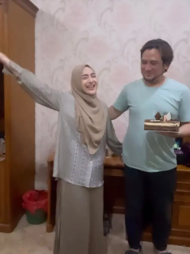 Potret Cindy Fatikasari dan Tengku Firmansyah (Instagram/@cindyfatikasari18)