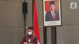 Direktur Utama BPJamsostek Anggoro Eko Cahyo memberi sambutan pada peresmian kanal pembayaran iuran BPJamsostek untuk Pekerja Migran Indonesia (PMI) Malaysia di Jakarta, Kamis (27/5/2021). (Liputan6.com/Fery Pradolo)