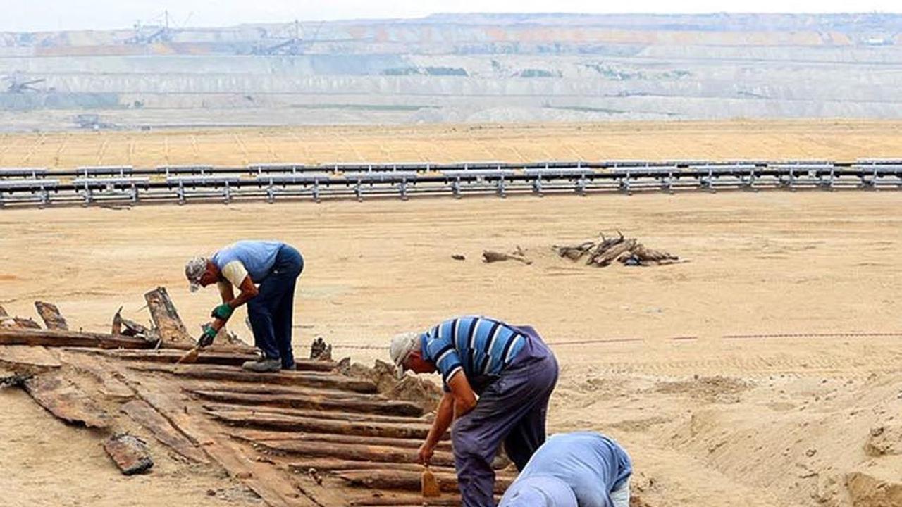 FOTO: Melihat Lebih Dekat Kapal Romawi Kuno yang Ditemukan Secara Tak Sengaja oleh Penambang Batu Bara