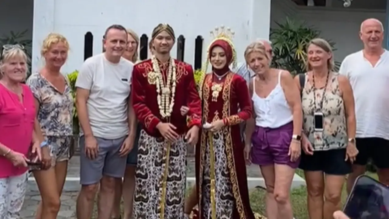 Pernikahan Viral