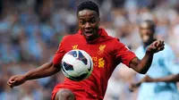 MU dan Arsenal Berebut Sterling