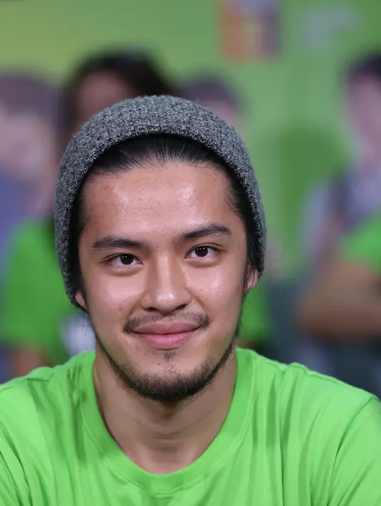 Sebagai aktor tentunya suatu keharusan untuk menguasai berbagai genre film. Seperti di film garapan sutradara Ernest Prakasa ini, Morgan Oey menghadapi tantangan baru ketika dirinya telah banyak membintangi film drama romantis. (Andy Masela/Bintang.com)