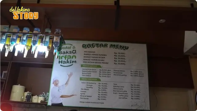 7 Potret Desain Warung Bakso Irfan Hakim, Luas dengan Area Makan Outdoor