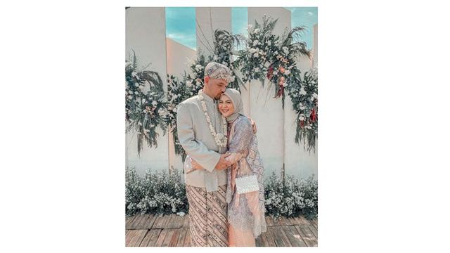 7 Potret Pernikahan Ayah Kesha Ratuliu, Dihadiri 15 Orang