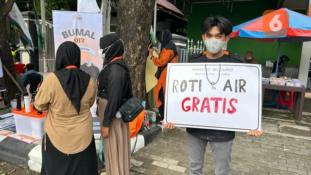 Makanan Minuman Gratis Untuk Simpatisan dan Penggembira Muktamar Muhammadyah 48 di Solo