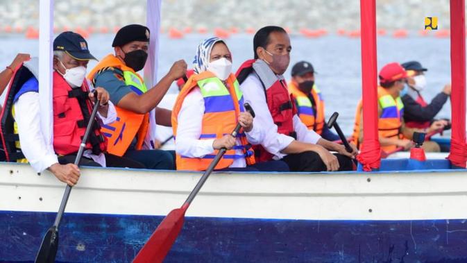 Presiden Joko Widodo (Jokowi) meresmikan Bendungan Bintang Bano di Kabupaten Sumbawa Barat, Nusa Tenggara Barat. (Dok. Kementerian PUPR)