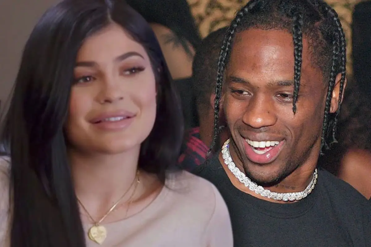 [Bintang] Kylie Jenner - Travis Scott