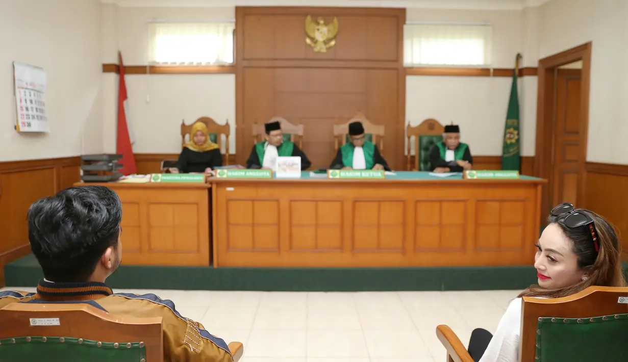 Roby Geisha dan Cinta Ratu Nansya