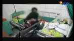 Ayah tiri bocah korban penyekapan di kamar hotel bersama adik kandungnya ditetapkan tersangka. Keduanya dijerat dengan ancaman hukuman 5 tahun penjara.