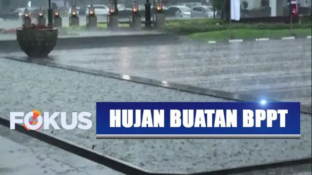 Demi aliri air di tiga waduk pemasok listrik Jawa-Bali, BPPT membuat hujan buatan untuk kawasan Bandung, Jawa Barat.