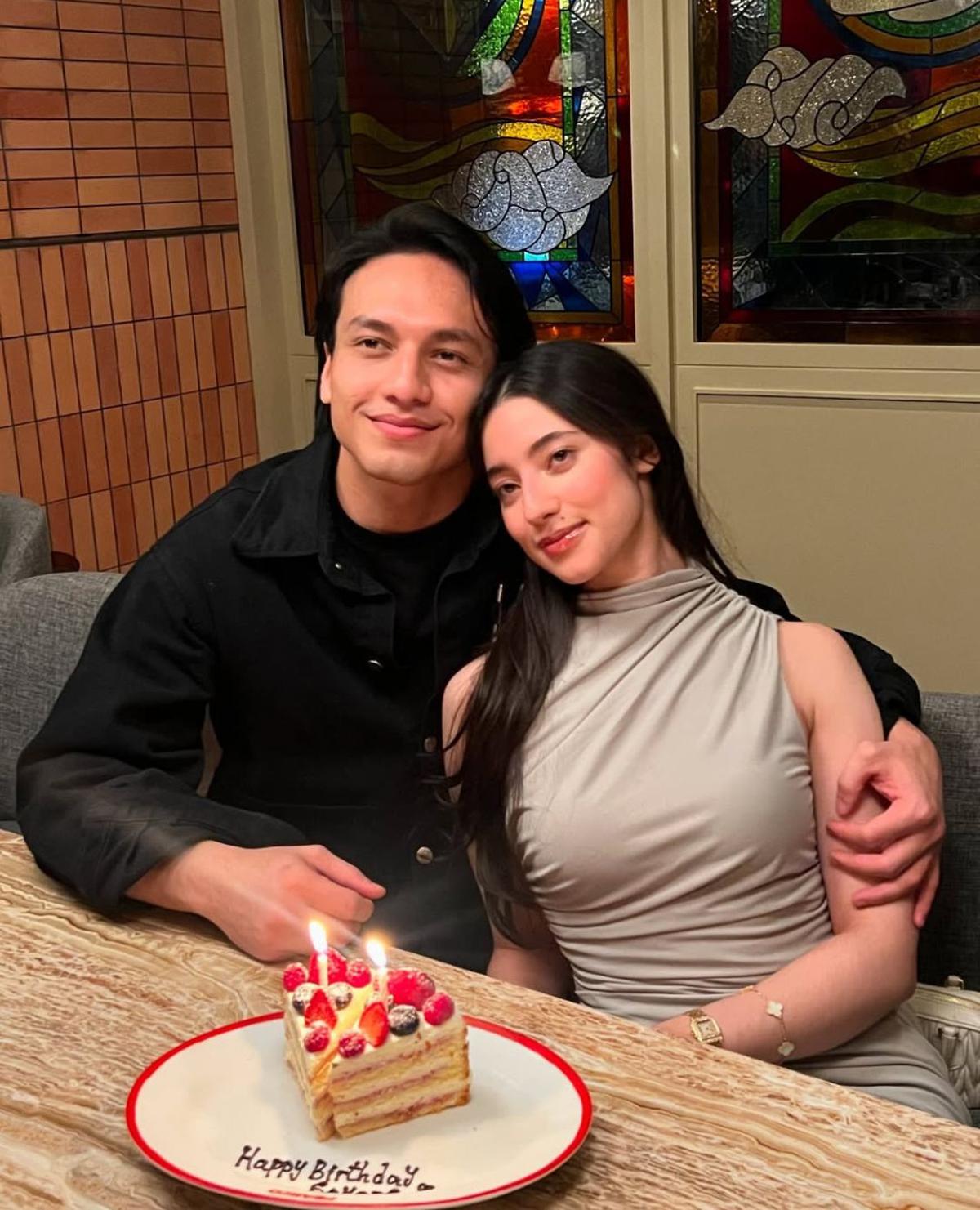 9 Potret Perayaan Ulang Tahun Jefri Nichol ke-26, Pamer Momen Mesra dengan Ameera Khan