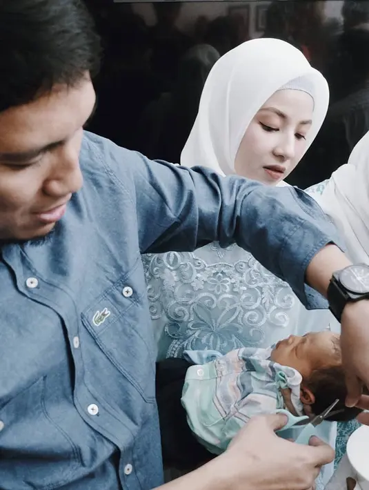 Akikah anak ketiga Desta dan Natasha Rizky
