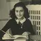 1 Agustus 1944: Anne Frank Tulis Catatan Terakhir Sebelum Ditangkap Nazi