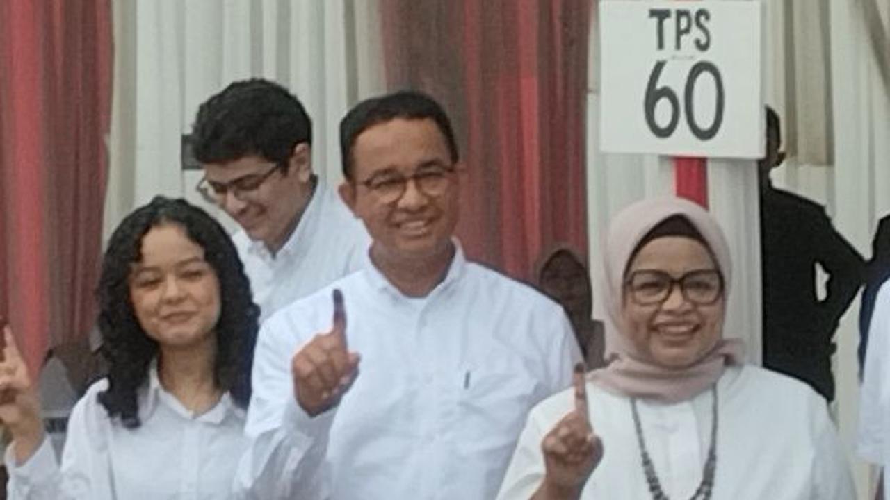 Anies Mendapat Surat Suara Rusak saat Nyoblos di TPS 60 Lebak Bulus