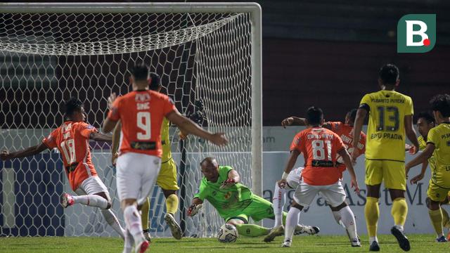 Foto: Akhiri Laga Seri Dua BRI Liga 1, Persija Jakarta Harus Puas Berada di Papan Tengah Klasemen