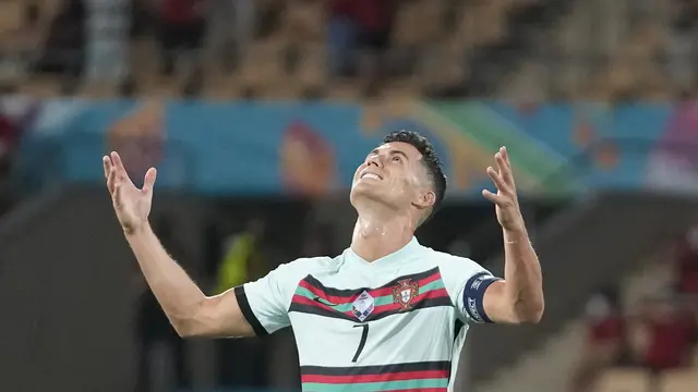 Ronaldo Banting-banting Ban Kapten