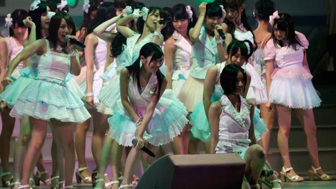 Aksi para personel AKB48