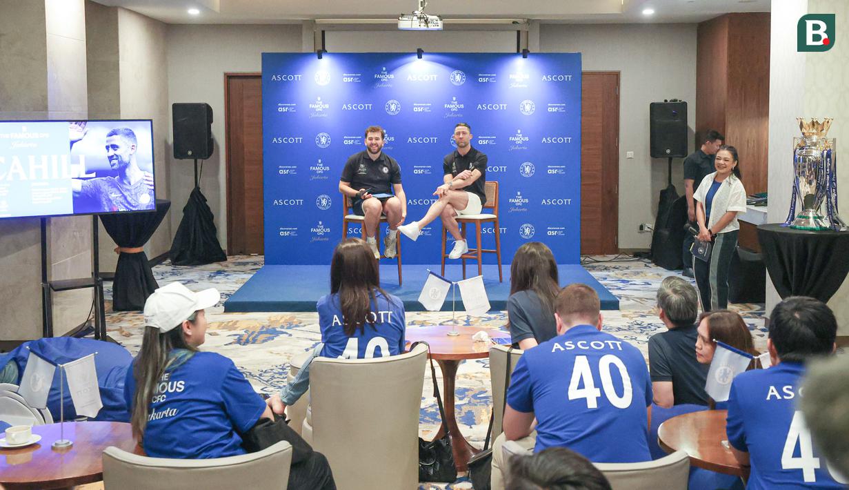 Pada kesempatan itu ia juga turut mengingat pengalaman bermain di Indonesia pada 2013. Cahill menjadi bagian dari skuad The Blues yang menjalani tur pramusim ke Jakarta pada 2013. (Bola.com/Abdul Aziz)