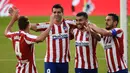 Pemain Atletico Madrid merayakan gol yang dicetak Alvaro Morata ke gawang Celta Vigo pada laga lanjutan La Liga di Abanca-Balaidos, Rabu (8/7/2020) dini hari WIB. Atletico Madrid ditahan imbang 1-1 oleh Celta Vigo. (AFP/Miguel Riopa)