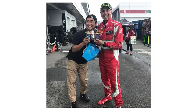 6 Potret David Tjiptobiantoro, Pembalap yang Dikabarkan Dekat dengan Julie Estelle