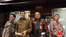 Menkopolhukam Wiranto memberikan keterangan terkait isu pro dan kontra pembubaran ormas Hizbut Tahrir Indonesia (HTI) di Jakarta, Jumat (12/5). Pemerintah menyatakan tidak akan berkompromi dengan ormas yang mengancam NKRI. (Liputan6.com/Johan Tallo)