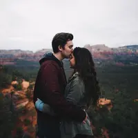 Ilustrasi Pasangan Credit: unsplash.com/Nathan