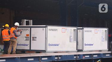 Vaksin COVID-19 tiba di Indonesia