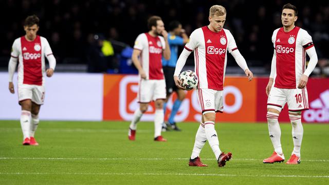 Eredivisie Resmi Dibatalkan Hakim Ziyech Kesal Ajax Amsterdam Tidak Juara Bola Liputan6 Com