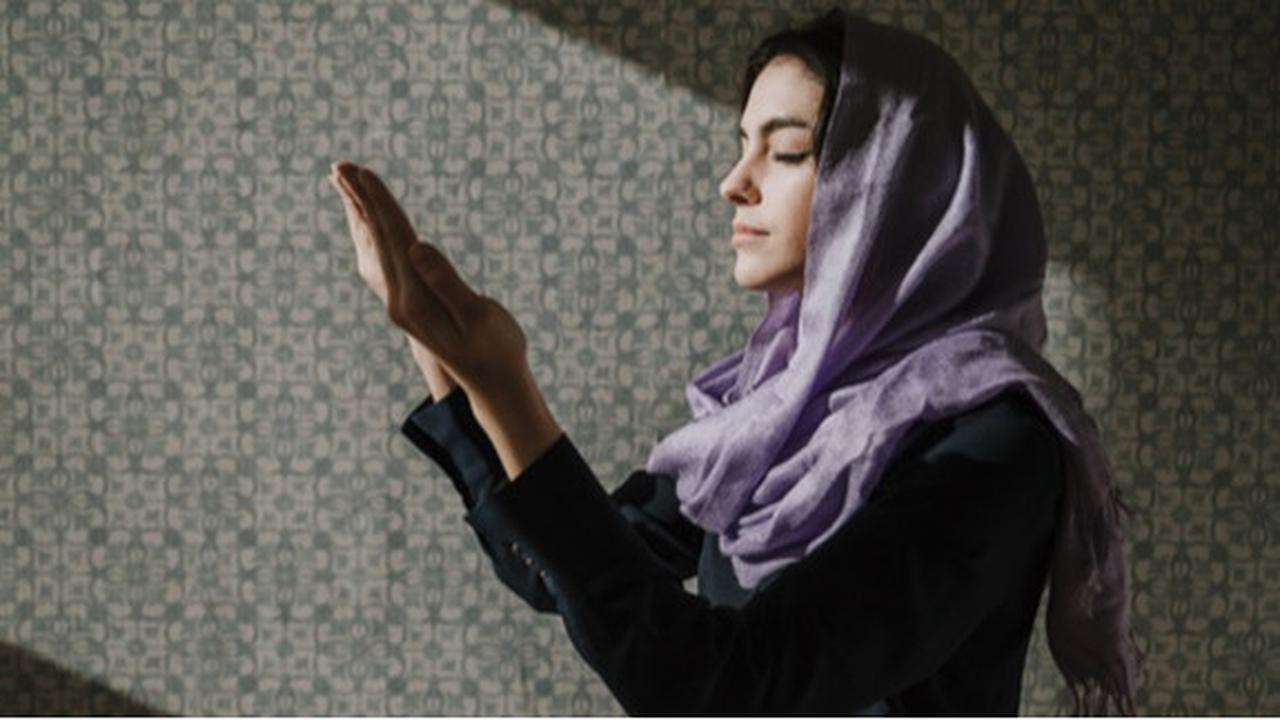 Mencium Istri Saat Puasa Ramadan: Apakah Membatalkan Puasa? Simak Penjelasan Gus Baha