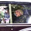 Pangeran George, Putri Charlotte, Kate Middleton, serta Camilla dalam Pemakaman Ratu Elizabeth II. (Anthony Devlin/Pool Photo via AP)