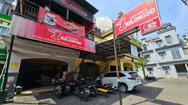 Rekomendasi Tempat Makan Ayam Goreng di Surabaya