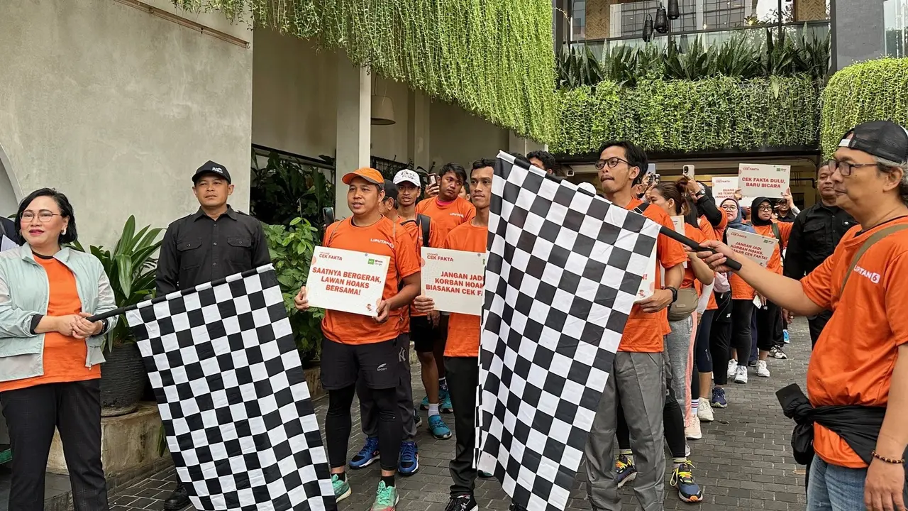 Pempred Liputan6.com, Elin Yunita Kristanti membuka fun walk bertemakan 'Jalan Sehat, Berantas Hoaks' di Jakarta.