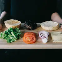 ilustrasi Makanan sehat yang bisa dikonsumsi setelah melahirkan/unsplash